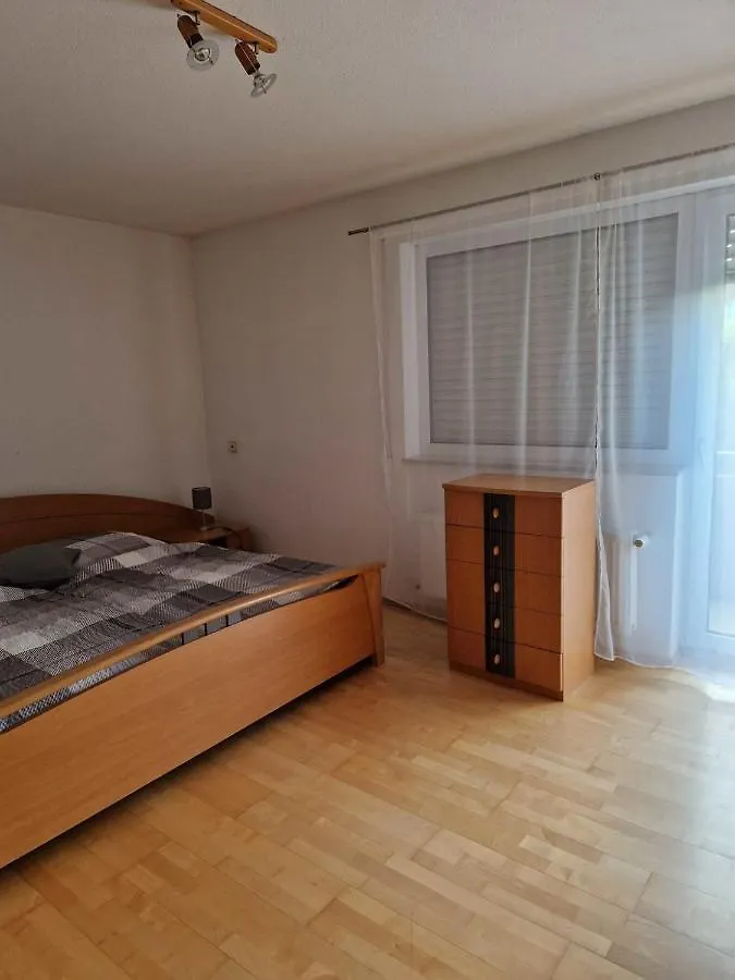 3-Zimmer-Apartment Mit Balkon & Garten Μπάντεν-Μπάντεν